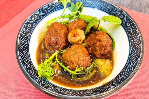 Four Happiness Meatballs 1200×800